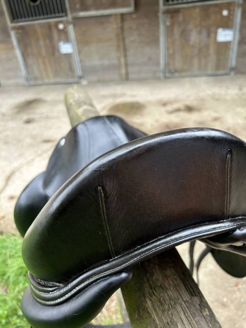 Sella da dressage CWD  17.5" - 2013