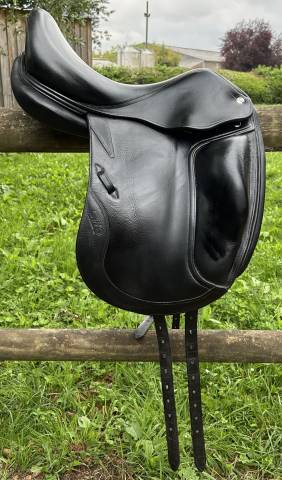 Sella da dressage CWD  17.5" - 2013