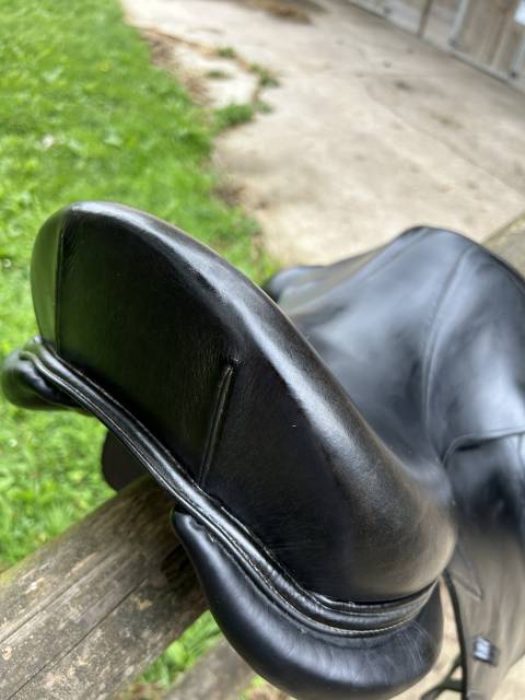 Sella da dressage CWD  17.5" - 2013