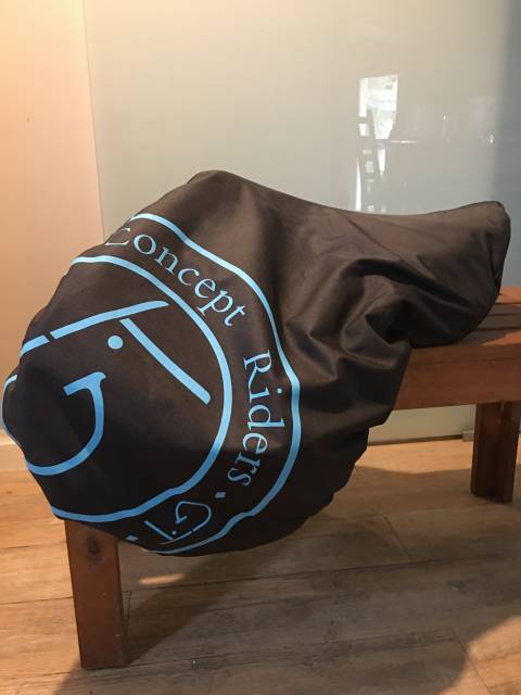 Sella da salto ostacoli Devoucoux Marque GT Concept  17.5" - 2019