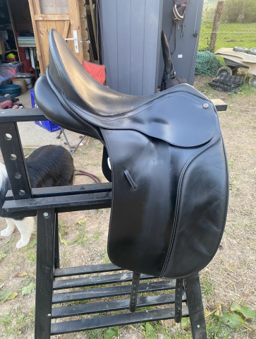 Sella da dressage Bates  17" - 2002