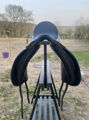 Sella da dressage Bates  17" - 2002