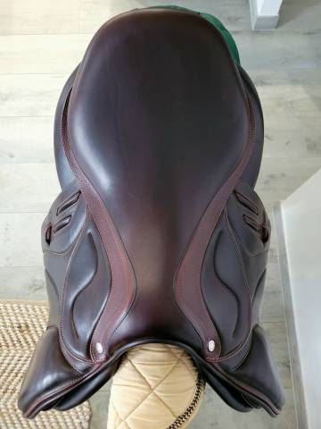 Sella da salto ostacoli Devoucoux  17" - 2023