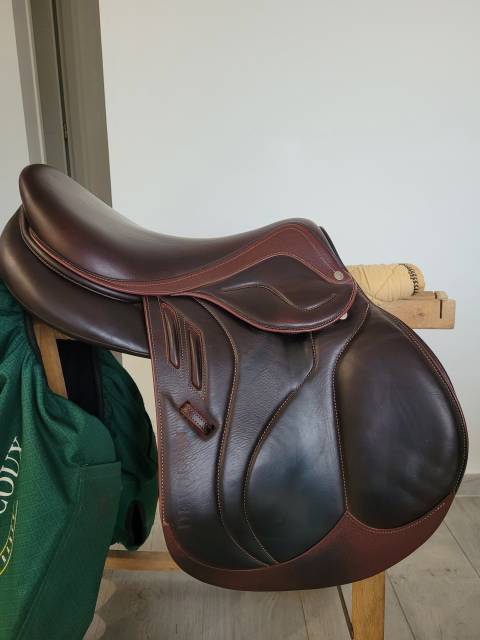 Sella da salto ostacoli Devoucoux  17" - 2023