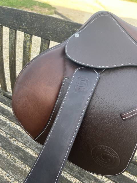 Sella da salto ostacoli Forestier  17.5" - 2024