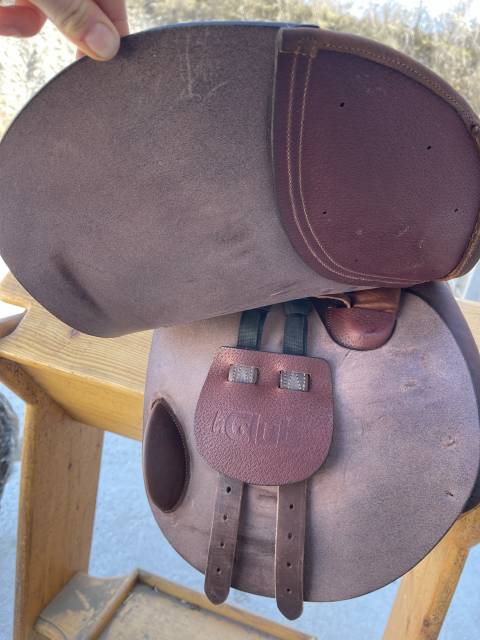 Sella da salto ostacoli CWD  16.5" - 2025