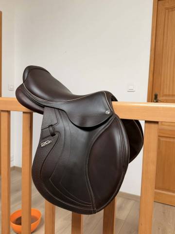 Sella da salto ostacoli CWD  17.5" - 2023