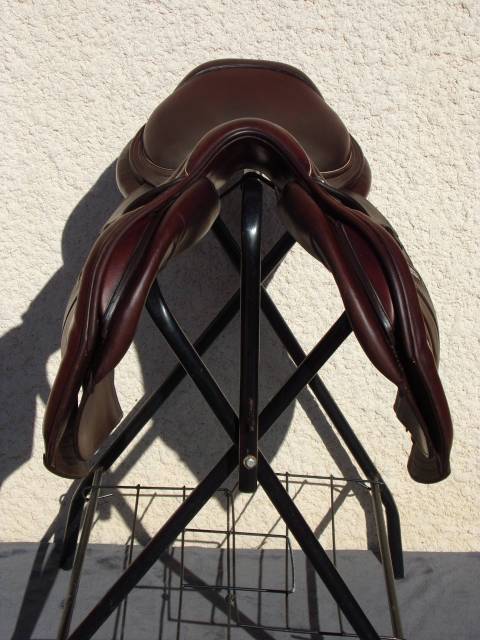 Sella da salto ostacoli CWD  17.5" - 2018