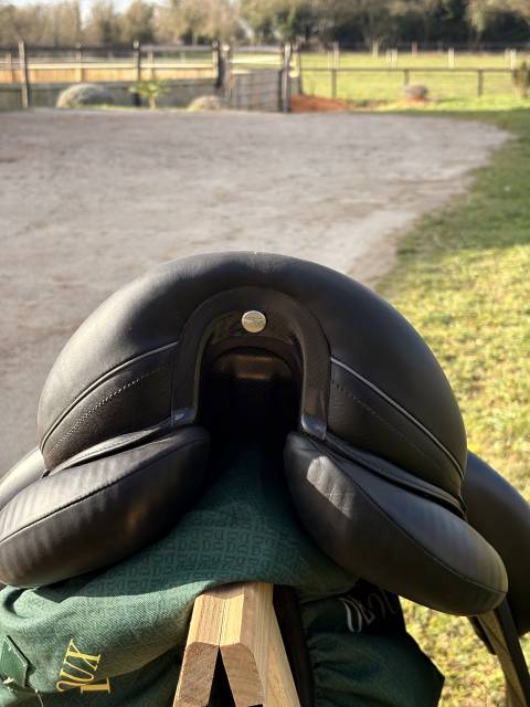 Sella da dressage Devoucoux  17" - 2021