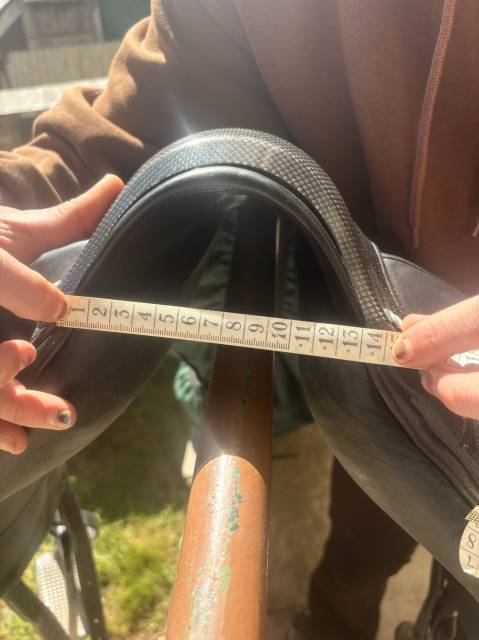 Sella da dressage Devoucoux  17" - 2021