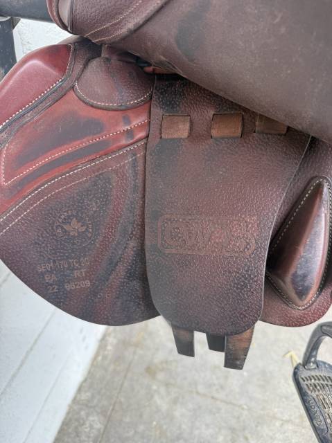 Sella mista CWD Selle Classic  17" - 2022