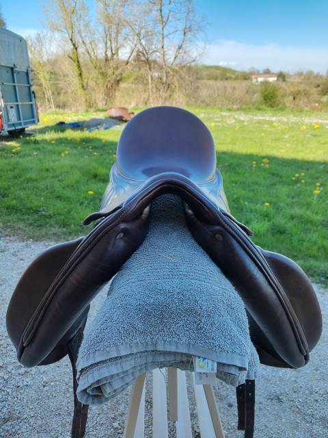 Sella da dressage Mondange  17" - 2021