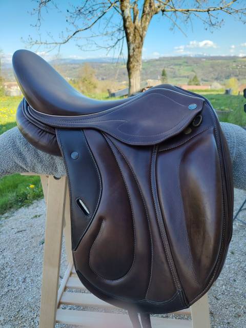 Sella da dressage Mondange  17" - 2021