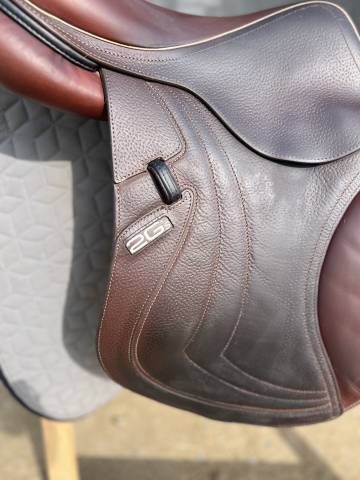 Sella da salto ostacoli CWD  17" - 2023