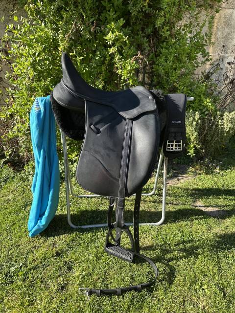 Sella da dressage Wintec  17" - 2015