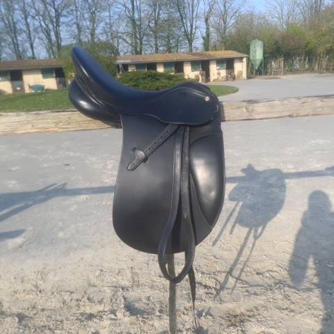 Sella da dressage Henri de Rivel  17.5" - 2014