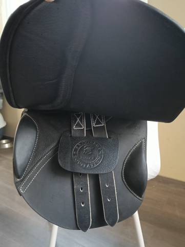Sella mista Privil&egrave;ge Equitation  15.5" - 2025