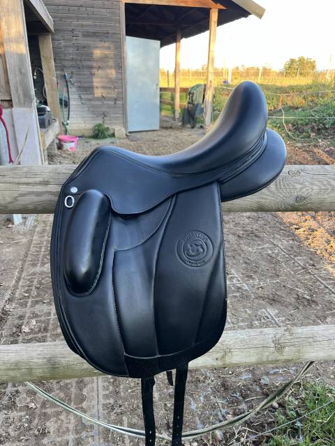 Sella da dressage Forestier  17" - 2024
