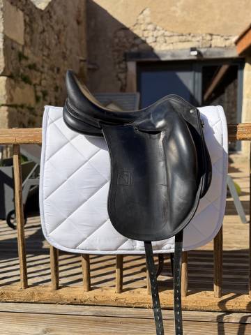 Sella da dressage Childeric  17.5" - 2021