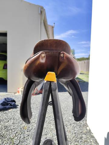 Sella da salto ostacoli CWD  16.5" - 2004