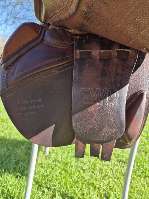 Sella da salto ostacoli CWD  17" - 2016