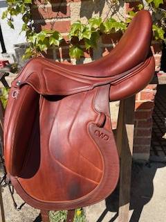 Sella da dressage CWD SE37089884 18" - 2024
