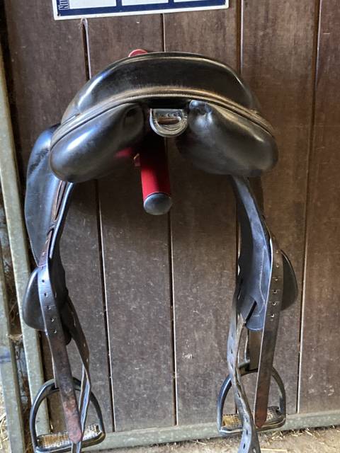 Sella da cross Equipe  17.5" - 2010