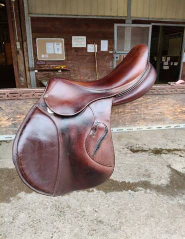 Sella da salto ostacoli Antar&egrave;s  18" - 2020