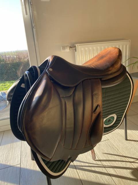 Sella da salto ostacoli Forestier  18" - 2022