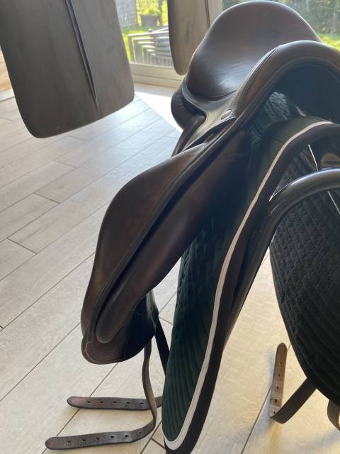 Sella da salto ostacoli Forestier  18" - 2022