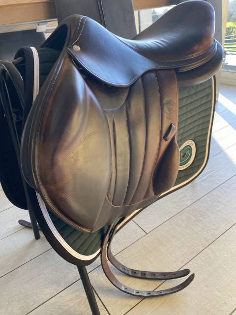 Sella da salto ostacoli Forestier  18" - 2022