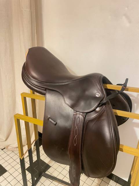 Sella da salto ostacoli Prestige Italia  17" - 2020