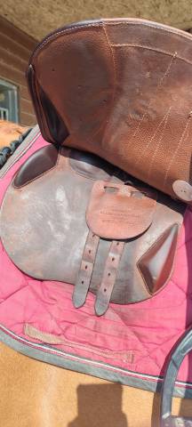 Sella da salto ostacoli Meyer  17.5" - 2023