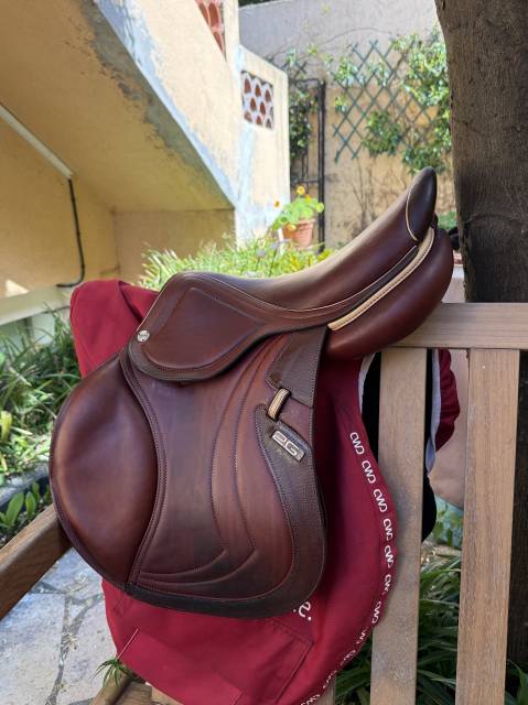 Sella da salto ostacoli CWD  17" - 2023