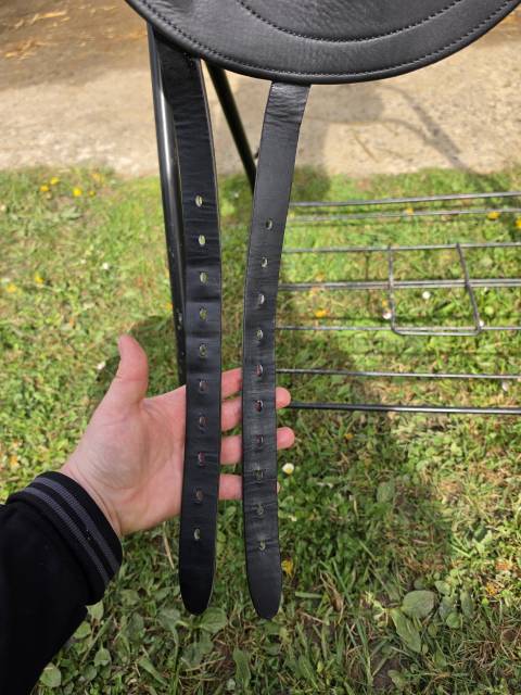 Sella da dressage Childeric  17.5" - 2023