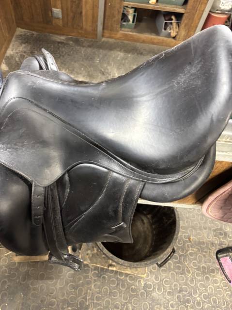 Sella da dressage Antar&egrave;s  17" - 2018