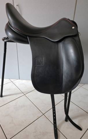 Sella da dressage Childeric  17.5" - 2021