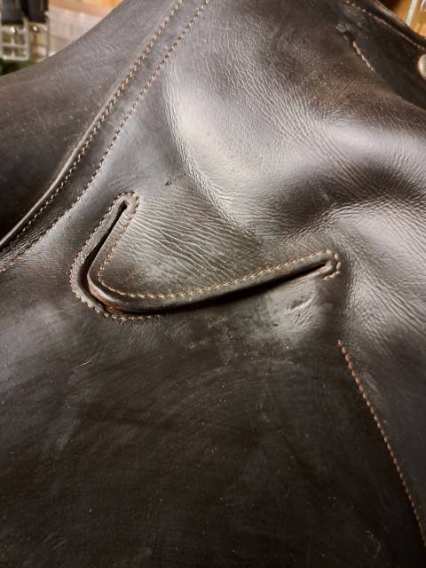 Sella da dressage Childeric  18" - 2021