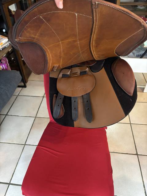 Sella da salto ostacoli Equip'Horse Santa Cruz  17.5" - 2025