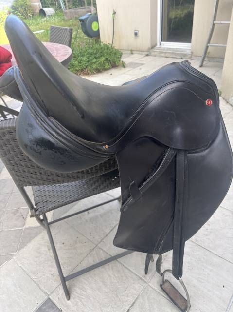 Sella da dressage Albion  17.5" - 2020