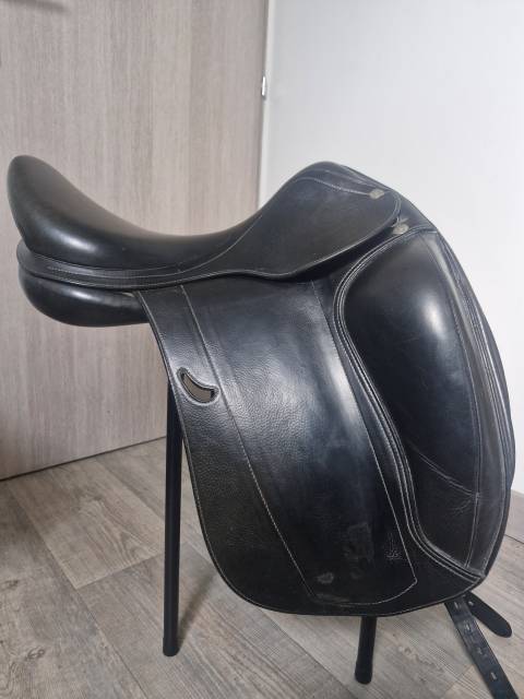Sella da dressage Equipe  17" - 2015