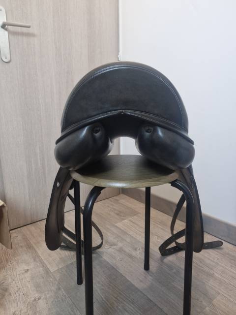 Sella da dressage Equipe  17" - 2015