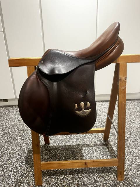 Sella da salto ostacoli Delgrange  17.5" - 2021