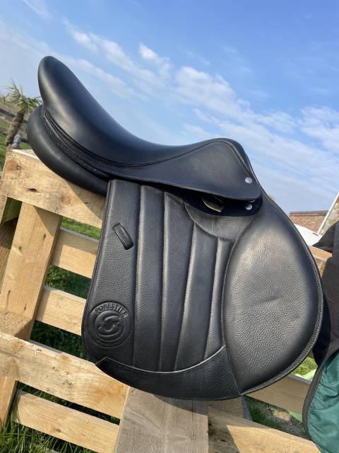 Sella da salto ostacoli Forestier  17.5" - 2025