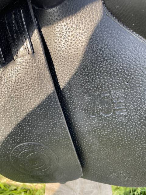 Sella da salto ostacoli Forestier  17.5" - 2025