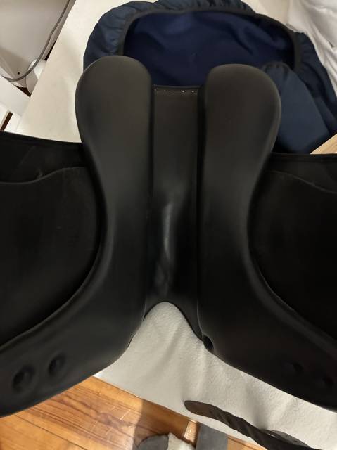 Sella da dressage Antar&egrave;s  17" - 2021