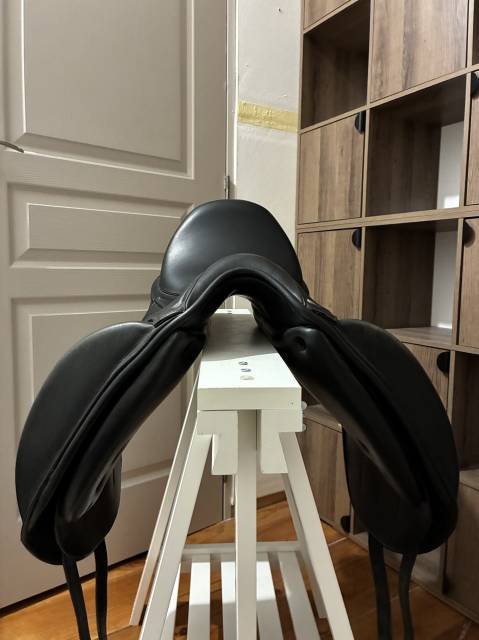 Sella da dressage Antar&egrave;s  17" - 2021