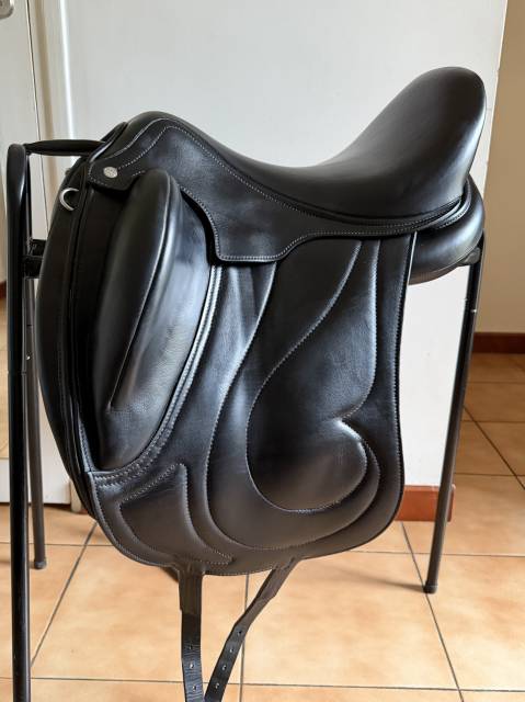 Sella da dressage Antar&egrave;s  17.5" - 2021