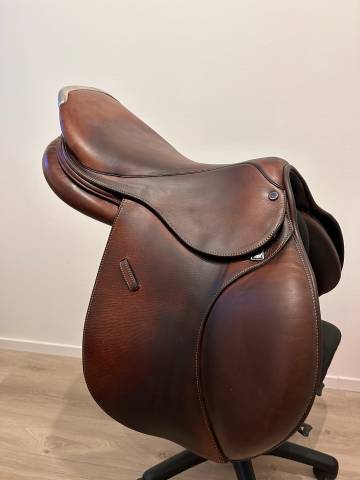 Sella da salto ostacoli Stubben  17" - 2018