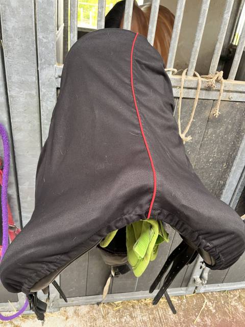 Sella da dressage Bates  17" - 2019